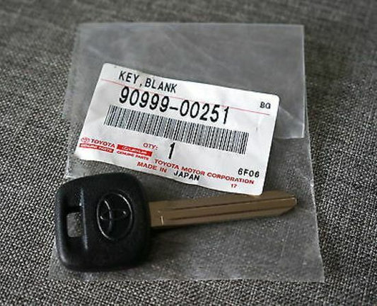 Toyota Key Blank Uncut Factory Non-Transponde 90999-00251 F/S Genuine