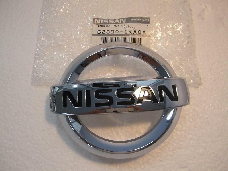 Genuine Front Grille Emblem 62890-1KA0A F/S Nissan