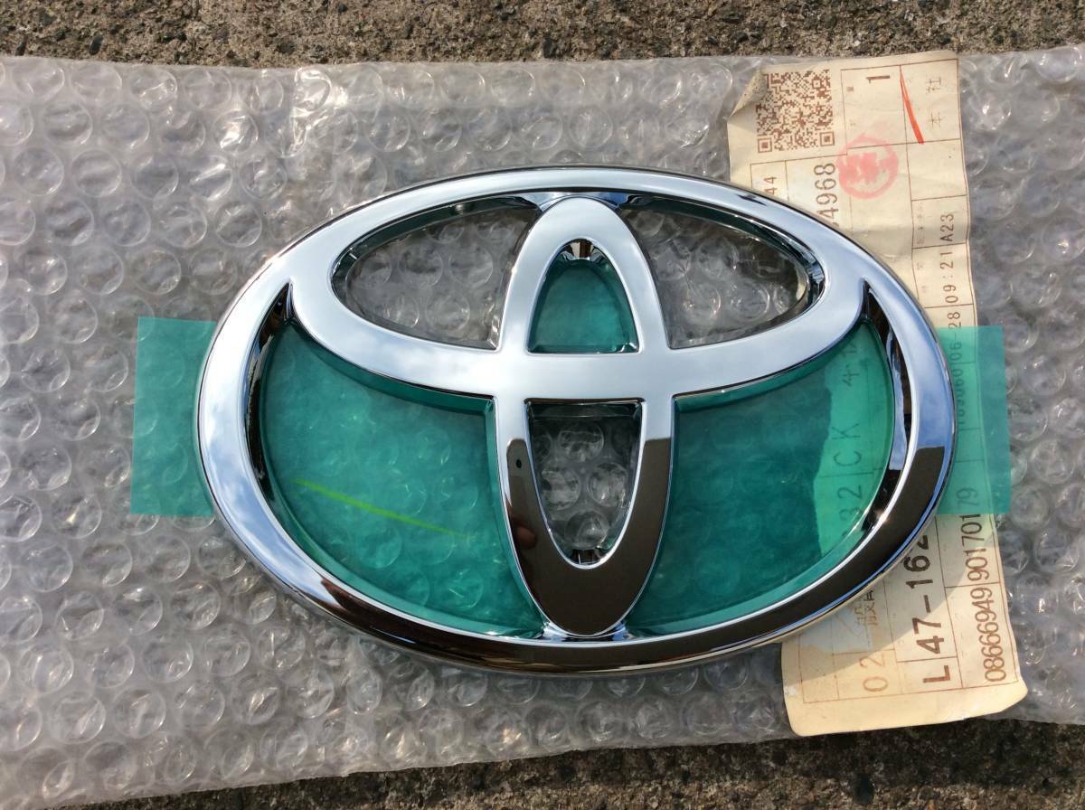 Toyota Genuine Lexus SC430 T Emblem Badge Chrome 01-10 Soarer UZZ40 Rear CAMRY