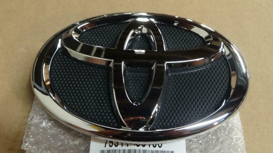 Genuine Camry Front Grille Emblem 75311-33130 F/S Toyota