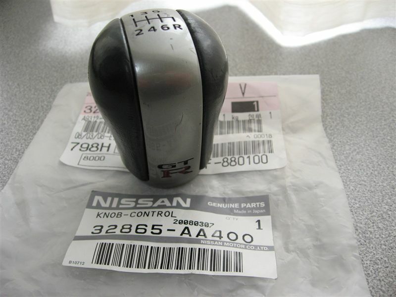 NISSAN GT-R BNR34 R34 RB26 RB26DETT 6-SPEED SHIFT KNOB GENUINE OEM SKYLINE