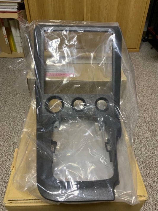 Nissan Genuine S15 Silvia Center Console Rid Surround Plate 68260-85F00 OEM JDM