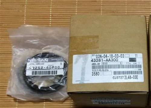 NISSAN SKYLINE GTR R32 R33 R34 LH REAR WHEEL HUB BEARING SEAL SET GENUINE OEM